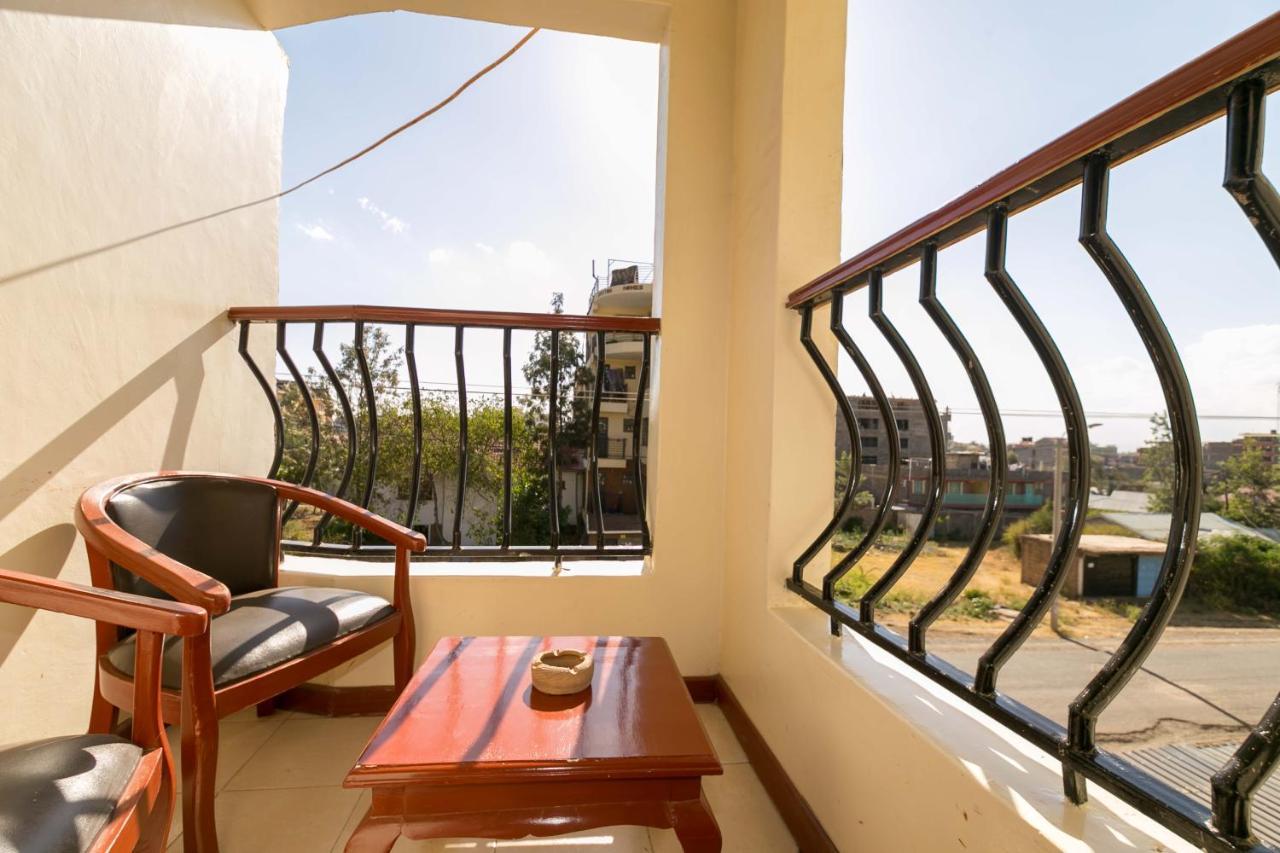 Fahari Gardens Hotel Найроби Экстерьер фото